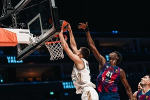 Petrušev blistao, Panter se "ugasio", Dubai posle Fenera srušio i Barsu